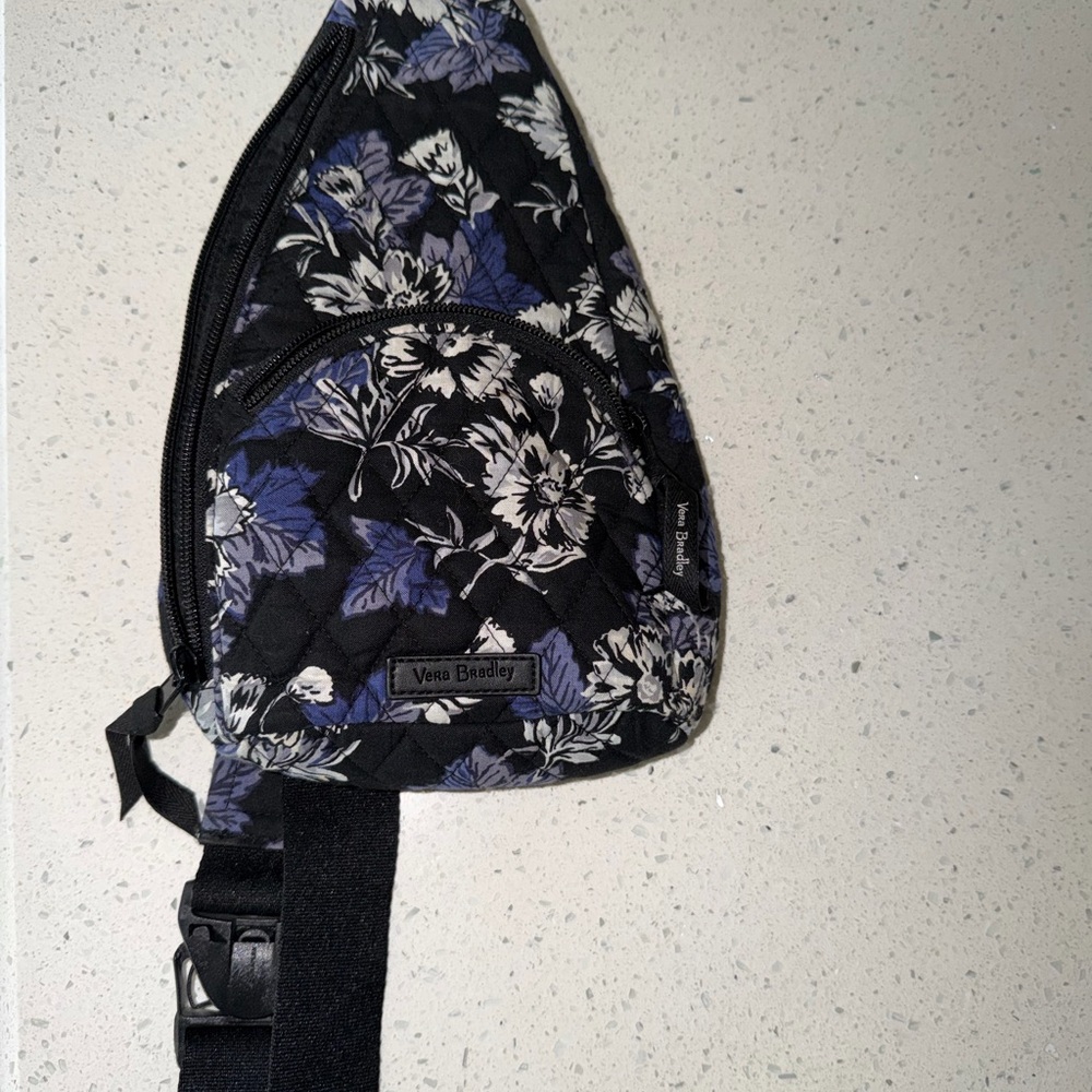 BRAND NEW NEVER USED Vera Bradley Black and Blue Floral Belt Bag